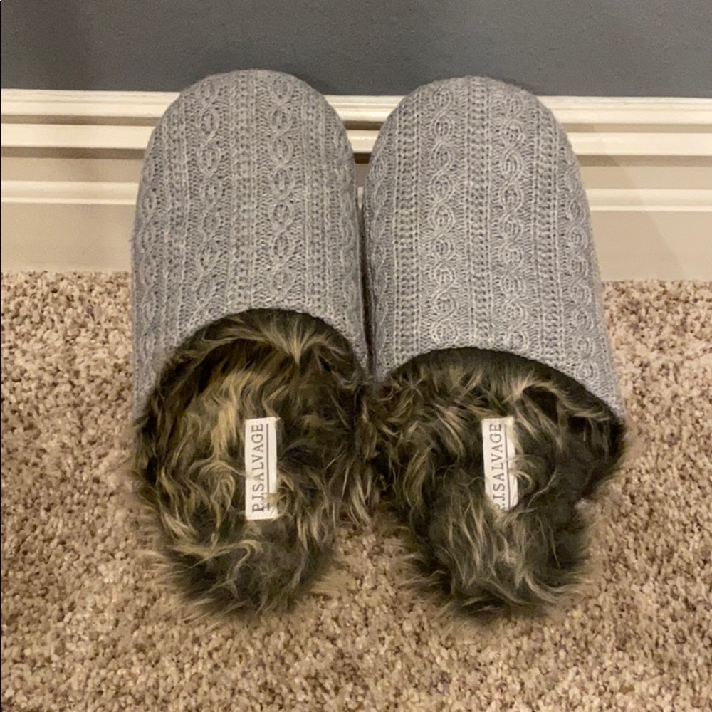 House Slippers - Picture 2 of 4